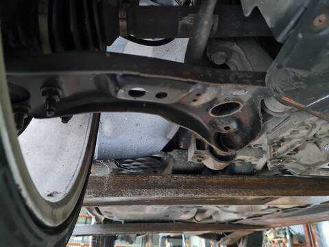 Brazo Suspension Delantero Derecho Audi A3 2.0 TDI LIMITED EDITION 103KW) 140CV