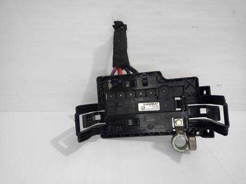 Foto 2ª: Caja Reles Fusibles Seat Arona XPERIENCE PLUS 110CV [DLAA] (2017)