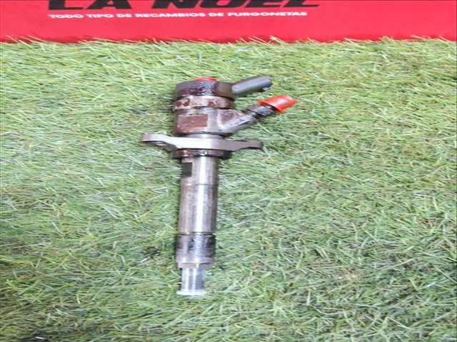 Foto 2ª: Inyectores Citroen Jumpy 1.6 HDI 90 27 L1H1 FURGON [1 6 LTR. - 66 KW 16V HDI] 90CV [9HU] (2008)