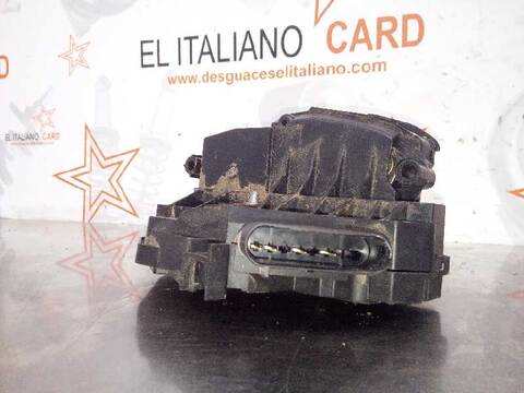 Foto 4ª: Cerradura Puerta Trasera Izquierda Ford Fiesta TITANIUM 95CV 70KW [TZJA] (2012)