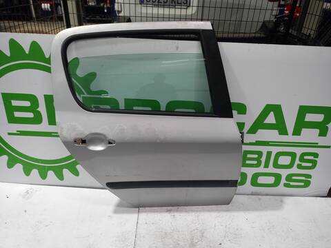 Puerta Trasera Derecha Peugeot 307 XN 109CV 80KW