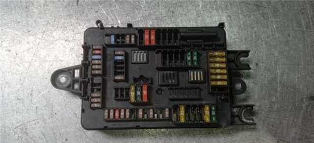 Foto 2ª: Caja Reles Fusibles Bmw Serie 3 315 316 D [N47D20C]