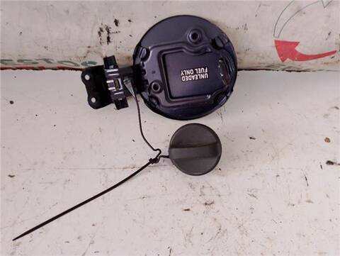 Tapa Exterior Combustible Toyota Yaris 1.3 ACTIVE [1.3 LTR. 73KW 16V CAT]