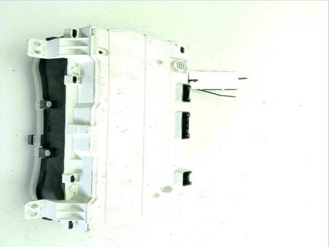 Foto 3ª: Cuadro de Instrumentos Toyota Hilux 2.4 D GUN112_ GUN122_ GUN135_) (2015)