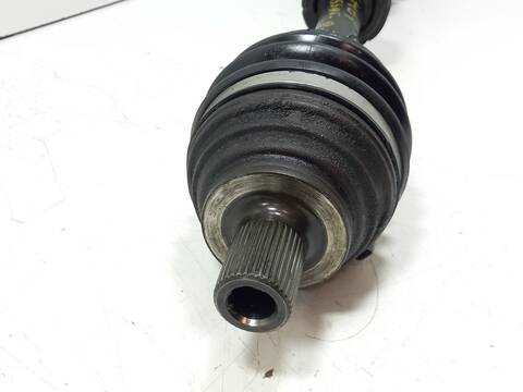 Foto 2ª: Transmision Delantera Izquierda Volkswagen Passat BXE BERLINA (2006)