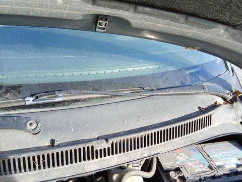 Brazo Limpia Delantero Izquierdo Volkswagen Multivan 2.0 TDI 140CV 103KW