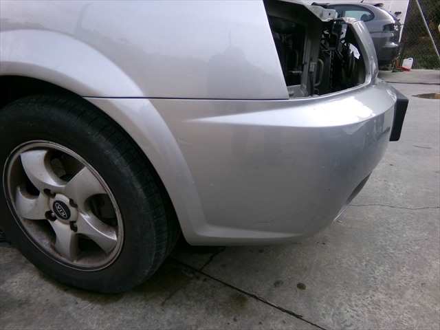 Foto 2ª: Paragolpes Delantero Kia Carens 2.0 CRDI 2003-2006 [D4EA] (2004)