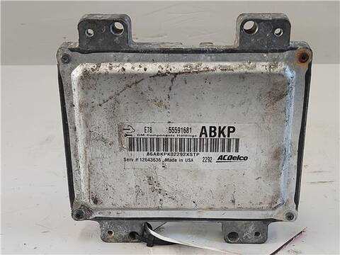 Foto 2ª: Centralita Motor ECU Opel Corsa 1.2 86CV 63KW [A 12 XER] (2012)