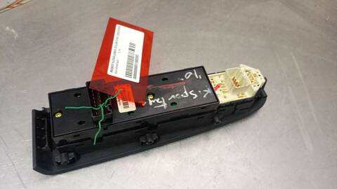 Foto 2ª: Botonera Elevalunas Kia Sportage 184CV 135KW (2010)