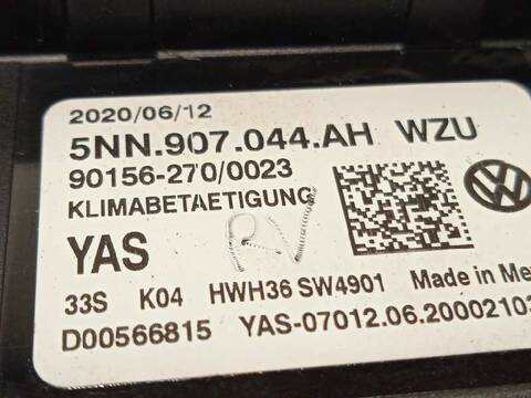 Foto 4ª: Mando Climatizador Volkswagen Tiguan 2.0 TDI 150CV 110KW [DFGA] (2020)