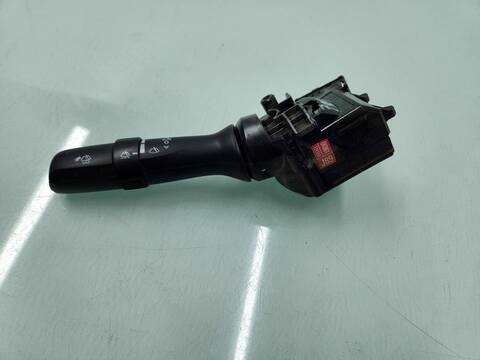 Foto 2ª: Mando Multifuncion Toyota Hilux CABINA DOBLE VX 4X4 171CV 126KW [1KD] (2014)