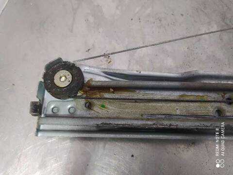 Foto 4ª: Elevalunas Eléctrico Delantero Derecho Dacia Sandero STEPWAY 90CV 66KW [K9K C6] (2014)