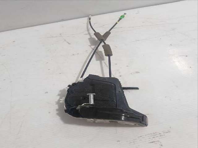 Cerradura Puerta Trasera Izquierda Toyota Yaris 1.5 HYBRID MXPH11) 92CV