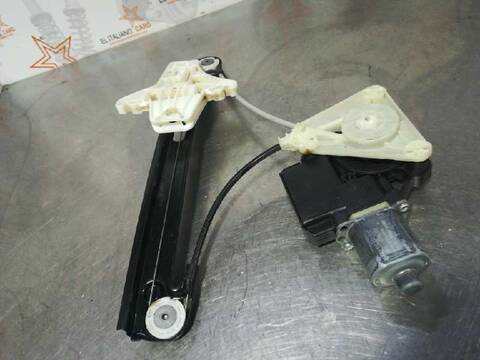 Foto 4ª: Elevalunas Manual Trasero Izquierdo Volkswagen Polo ADVANCE BLUEMOTION 75CV 55KW [CUSA] (2017)