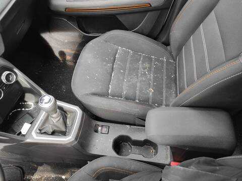 Consola Central Dacia Sandero H4D470