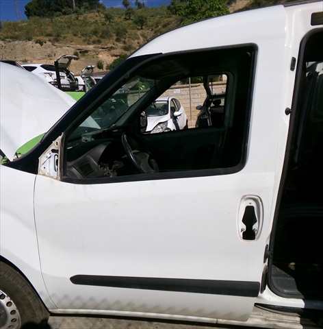 Puerta Delantera Izquierda Opel Combo 1.3 JTD 2011-2018