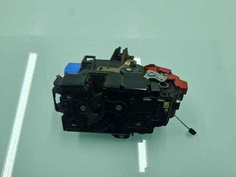 Cerradura Puerta Delantera Derecha Volkswagen Golf GT BERLINA 170CV 125KW