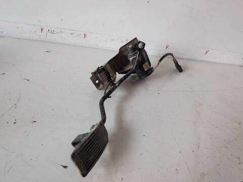 Pedal Acelerador Nissan Terrano TD27TI