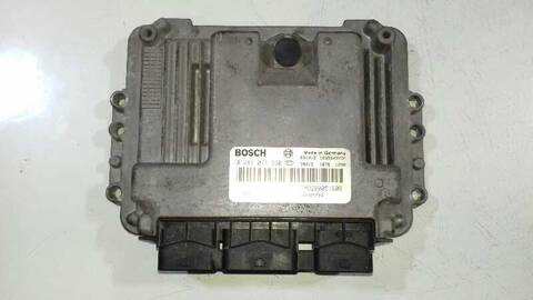Centralita Motor ECU Renault Trafic 6 - PLAZAS ACRISTALADO PARCIAL 2 9T COMBI CORTO 82CV 60KW
