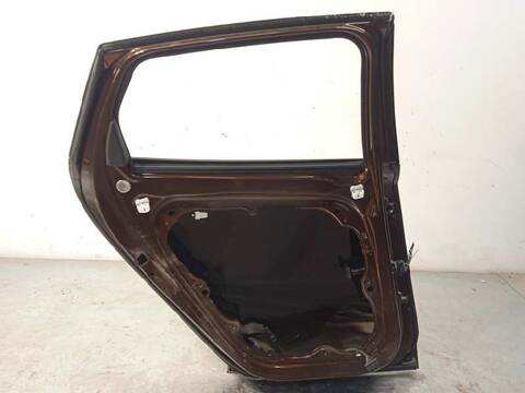 Foto 4ª: Puerta Trasera Izquierda Volvo V40 PRO 152CV 112KW [B4154T4] (2019)