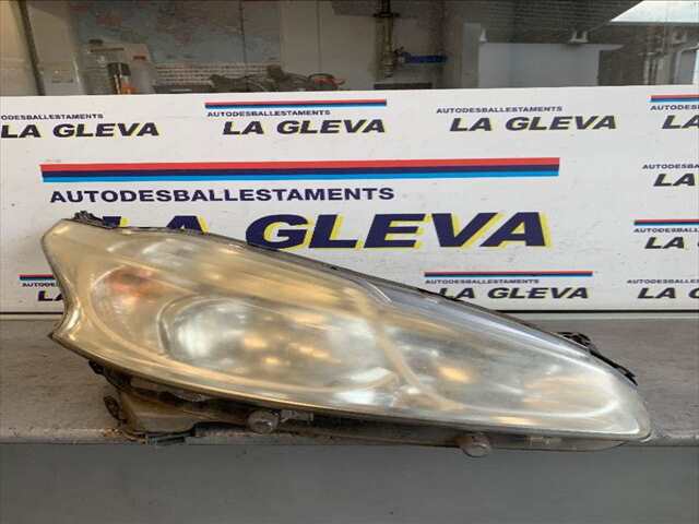 Faro Derecho Peugeot 208 1.2 12V82CV 0CV