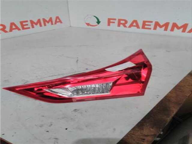 Piloto Portón Derecho Toyota Auris 1.6