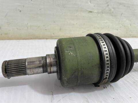 Foto 3ª: Transmision Delantera Izquierda Kia Carnival 2.9 CRDI LX AUT. 144CV [J3] (2001)