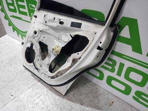 Foto 2ª: Puerta Trasera Derecha Citroen C4 COLLECTION 90CV [9HXDV6ATED4] (2004)