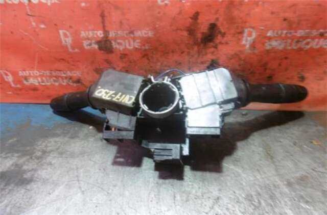 Foto 2ª: Mando Multifuncion Toyota Hilux 3.0 CABINA DOBLE EXECUTIVE 4X4 [3.0 LTR. - 126 KW TURBODIESEL] [1KDFTV]