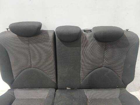 Foto 3ª: Asientos Traseros Kia Rio 1.5 CRDI 110CV [D4FA] (2005)