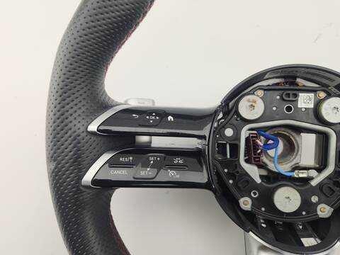 Foto 4ª: Volante Mercedes Clase A 140 A 200 MILD-HYBRID 177.087) 163CV 120KW [282.814] (2024)