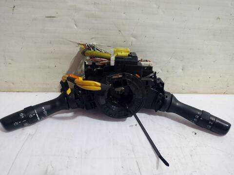 Mando Multifuncion Toyota Prius BASIS AUT. 78CV