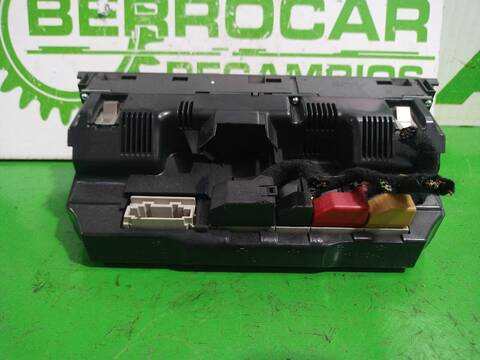 Foto 2ª: Mando Calefacción A. A. Audi A6 2.4 177CV [BDW] (2004)