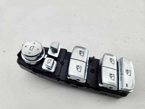 Foto 3ª: Botonera Elevalunas Bmw Serie 3 315 330D XDRIVE SPORT LINE 4P) BERLINA 265CV [B57D30A] (2022)