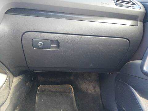 Guantera Volkswagen Scirocco CUUB