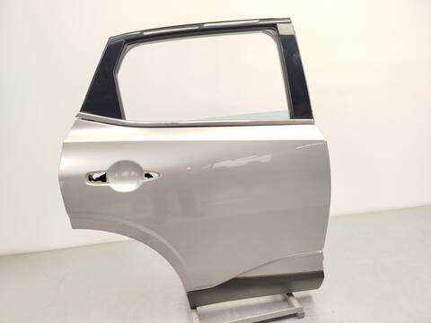 Puerta Trasera Derecha Nissan Qashqai 1.3 DIG-T 140CV 103KW