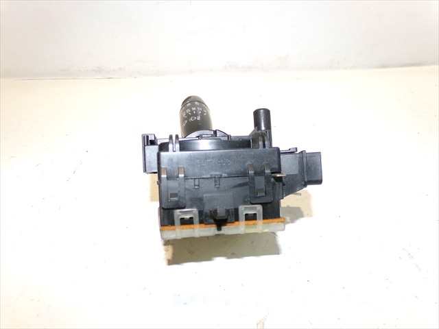 Foto 3ª: Mando Multifuncion Toyota Yaris 1.4 D 1999-2005 [1NDTV] (2004)