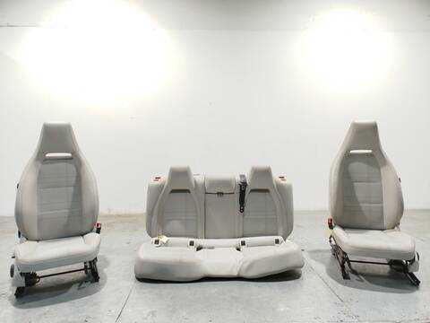 Asientos Traseros Mercedes Clase G 230 GLA 220 CDI 4-MATIC 156.905) 170CV 125KW