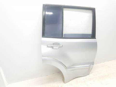 Foto 3ª: Puerta Trasera Derecha Mitsubishi Montero 3.2 DI-D INTENSE 5-PTAS.) (2001)