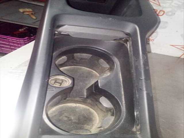 Foto 3ª: Consola Central Volvo V40 R-DESIGN MOMENTUM 150CV 110KW [D5204T6] (2013)