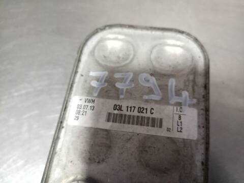 Foto 4ª: Radiador Aceite Volkswagen Polo ADVANCE 90CV 66KW [CAY] (2012)