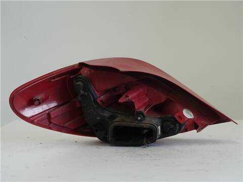 Foto 2ª: Piloto Trasero Derecho Peugeot 207 1.6 HDI 90CV 66KW [9HX (DV6ATED4)] (2009)