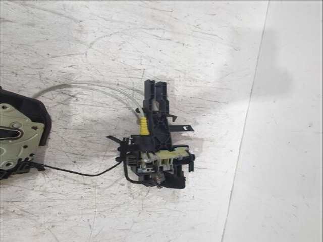 Foto 3ª: Cerradura Puerta Delantera Derecha Bmw Serie 1 114 120 D 177CV [N47 D20 A N47 D20 C] (2003)