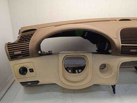 Foto 3ª: Salpicadero Mercedes Clase C 160 5.0 V8 24V CAT COUPE 306CV 225KW [M113960] (2000)