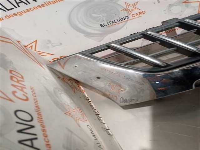 Foto 2ª: Rejilla Delantera Mitsubishi L200 2500 TD MAGNUM 4-PTAS.) 99CV 73KW [4D56] (2000)