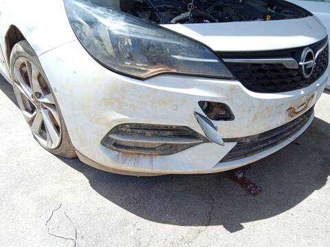 Foto 3ª: Paragolpes Delantero Opel Astra 1.2 TURBO 68) 110CV 81KW [F 12 SHL] (2021)