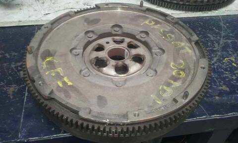 Foto 2ª: Volante Motor Volkswagen Passat 2.0 TDI 140CV 103KW (2010)