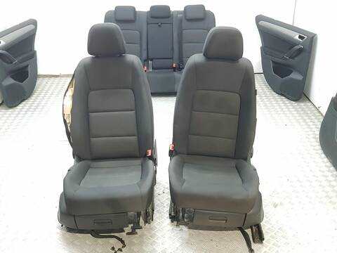 Foto 2ª: Juego Asientos Completos Volkswagen Golf ADVANCE BLUEMOTION TECH [CXXB] (2014)