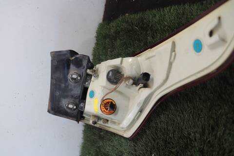 Foto 2ª: Piloto Trasero Izquierdo Ford Kuga UFMA AUT. (2014)