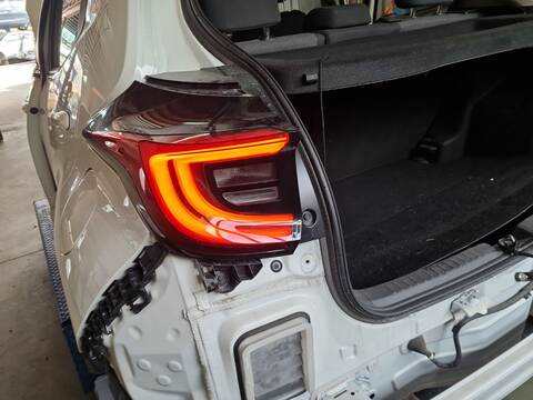 Foto 2ª: Piloto Trasero Izquierdo Toyota Yaris 1.5 HYBRID MXPH11) 92CV 68KW [M15A-FXE] (2022)